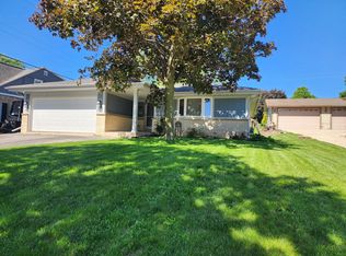 2469 S 92nd St, West Allis, WI 53227