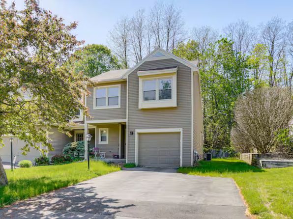 214 Walnut Ln