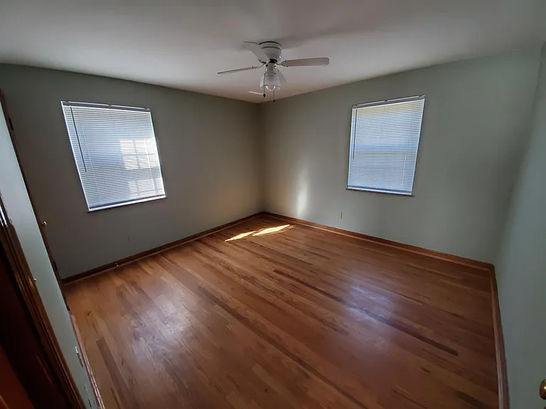 4389 Victor Ave — Photo 6
