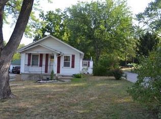 15710 T C Lea Rd, Independence, MO 64050