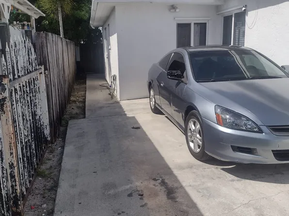 5431 NW 178th Ter #2, Opa Locka, FL 33055