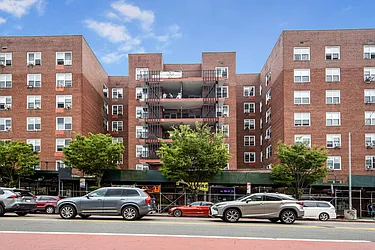 136-04 Cherry Avenue in Flushing