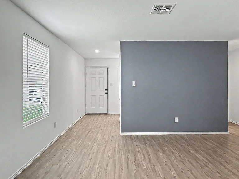 2843 Elion Dr — Photo 3