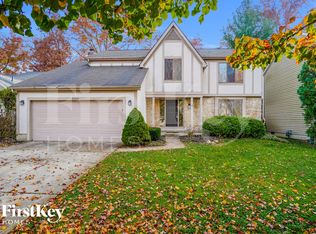 8900 Cornwallis Ct, Powell, OH 43065