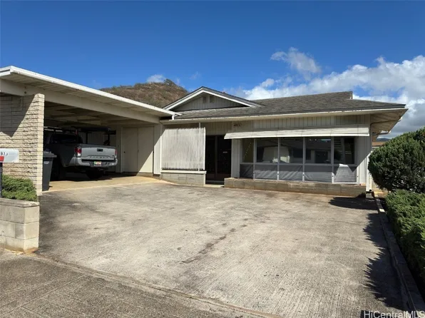 4973 Likini St, Honolulu, HI 96818