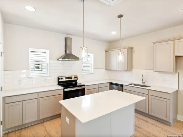 419 Ira Avenue #1101, San Antonio, TX 78209