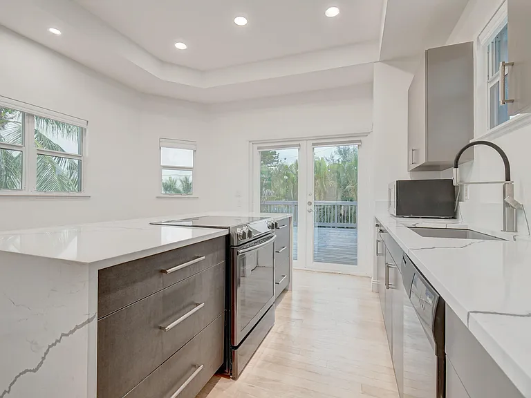 21 Oceanview Dr #C — Photo 14
