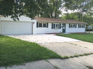 109 Center Rd, Streamwood, IL 60107