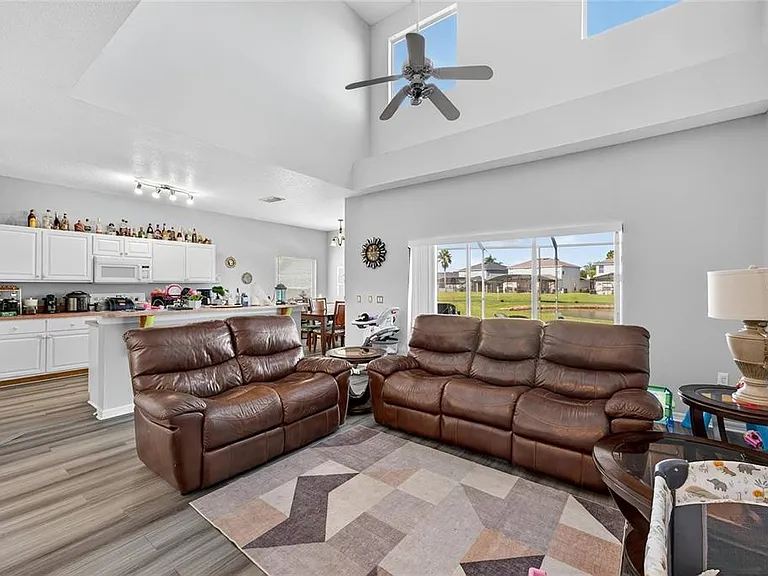 1202 Cumbrian Lakes Ct — Photo 8