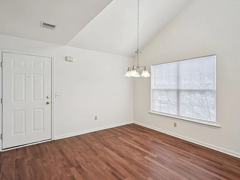 Spring Creek Apartments — Photo 59