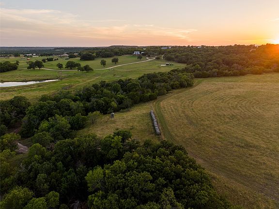 3rd image of 27475 N Us Highway 281