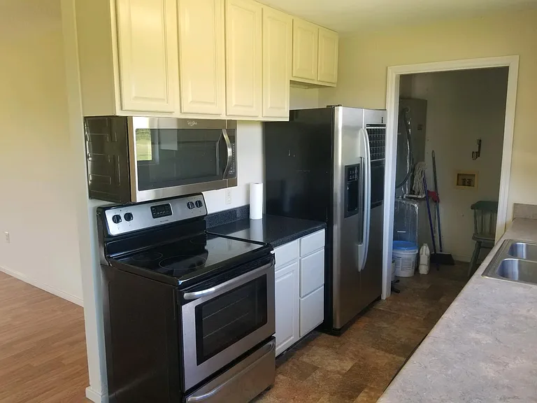 7046 N State Highway 123 — Photo 13