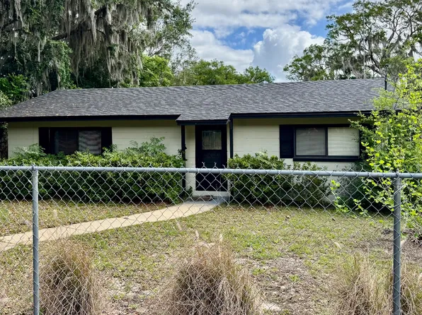 186 Little Orange Lake Dr, Hawthorne, FL 32640