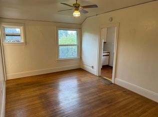 4025 SE Clinton St #4, Portland, OR 97202