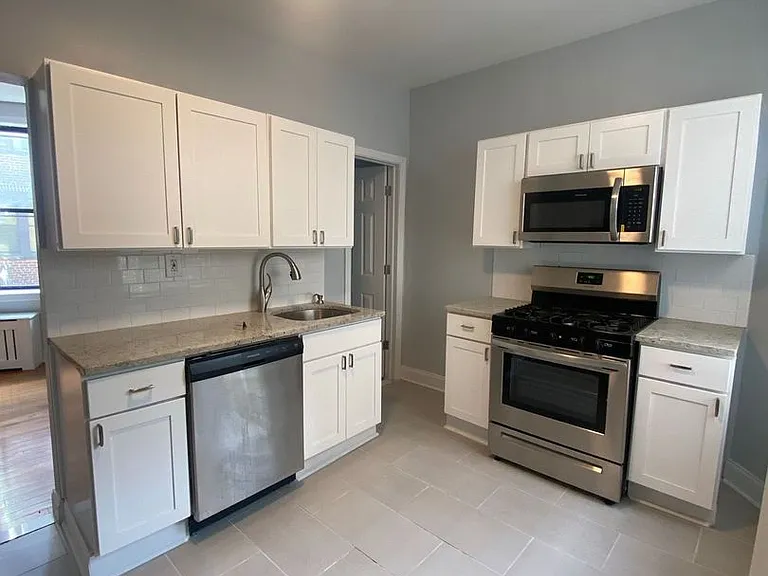 505 57th Street Apartments — Photo 15