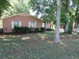 1206 Phipps Ave, Greensboro, NC 27405