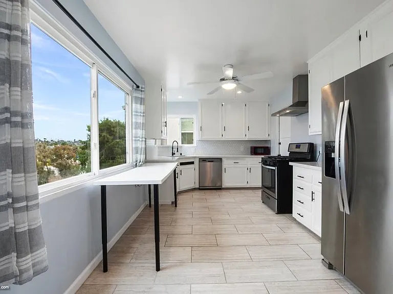 4250 Blackton Dr — Photo 10