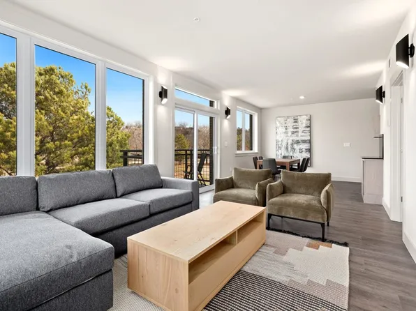 10 Riordan Rd, Bella Vista, AR