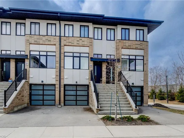 29 Wilings Ln, Hamilton, ON L9G 0H3