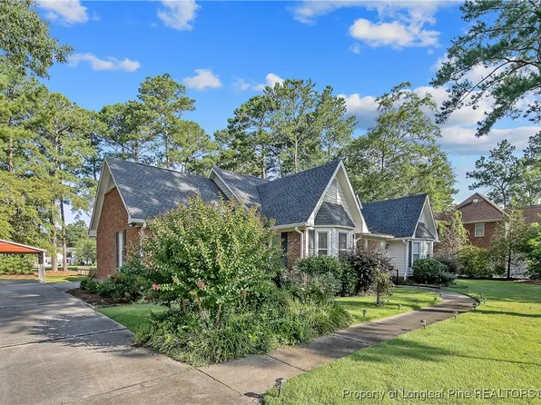 891 Long Iron Dr, Fayetteville, NC 28312