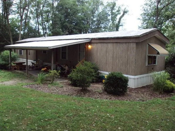 2753 S 3rd St, Jamestown, PA 16134