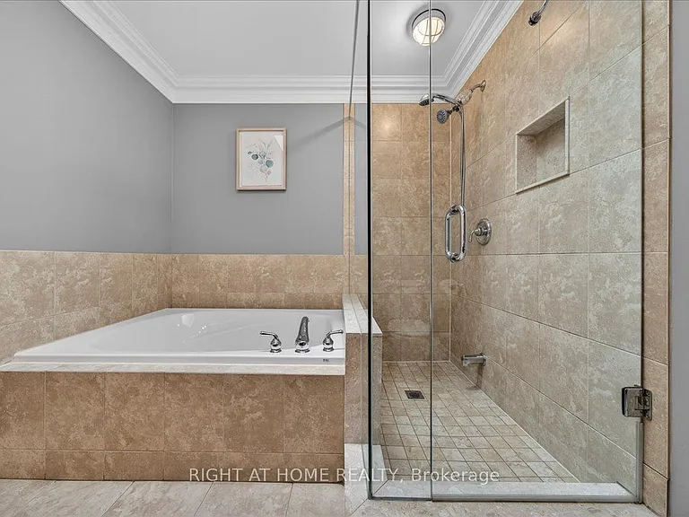 91B Evans Ave — Photo 22