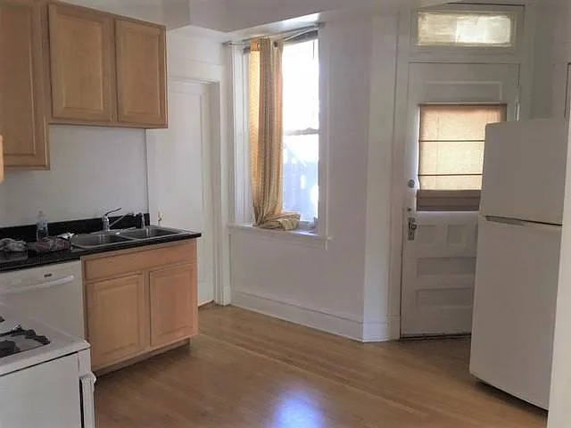5235 N Winchester Ave — Photo 7