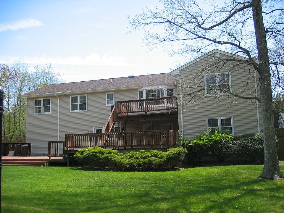 2nd image of 7 Josephine Ln