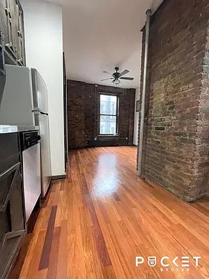 Rented by PocketBroker Inc | media 31