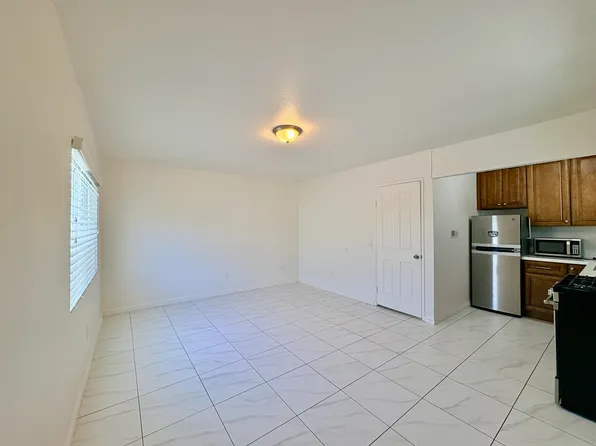 1641 N Towne Ave #B, Claremont, CA 91711
