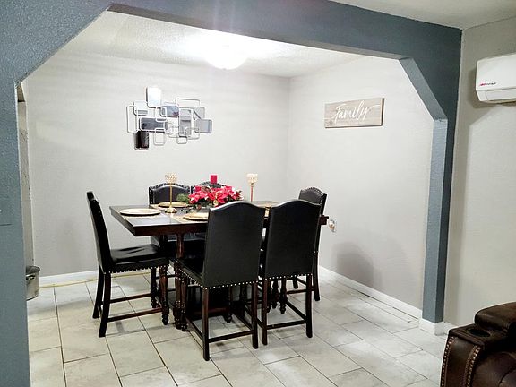 4th image of 1317 Mariana Dr