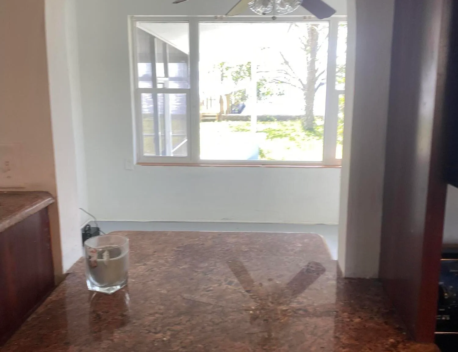 3 bed, 2.0 bath, 1801 sqft, $2,850 — Photo 4