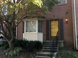 10627 Lakeside Oak Ct, Burke, VA 22015