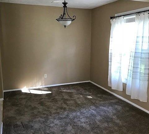 3rd image of 3433 Beaver Trl APT D