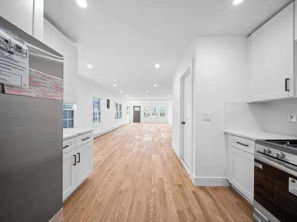509 East 40th Street SINGLE image 3 of 16