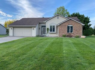 1287 Pinehurst Dr, Defiance, OH 43512