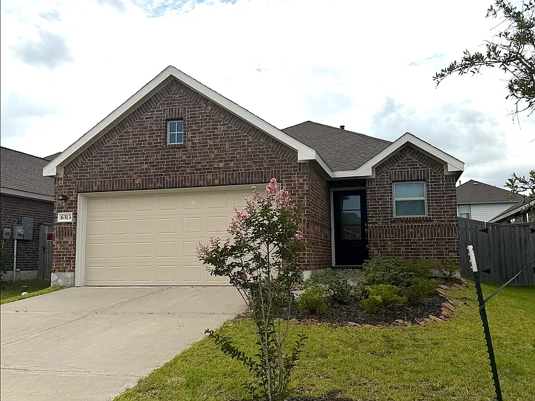 6313 Barrington Cliff Trl — Photo 11