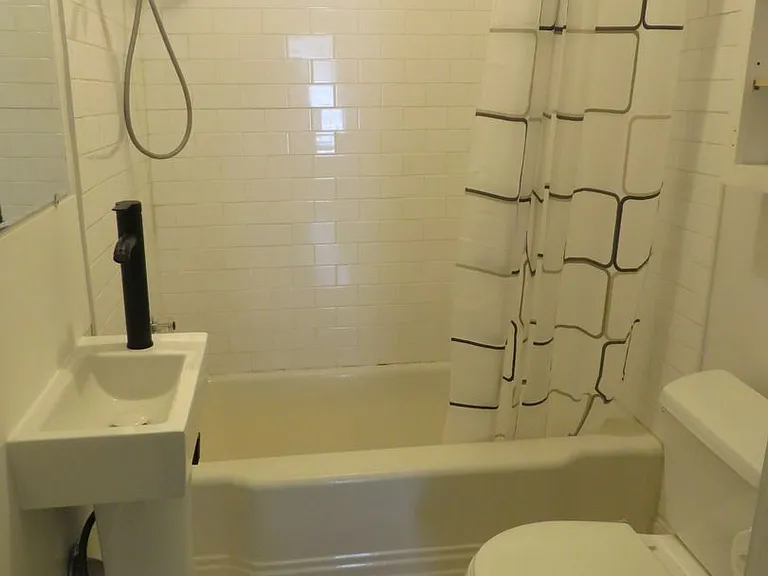 815 Floral Ave — Photo 15
