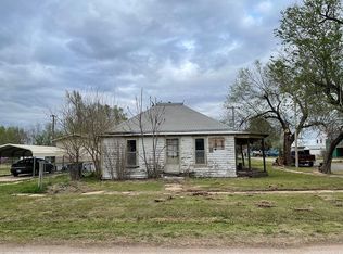 317 Maple St, Jet, OK 73749