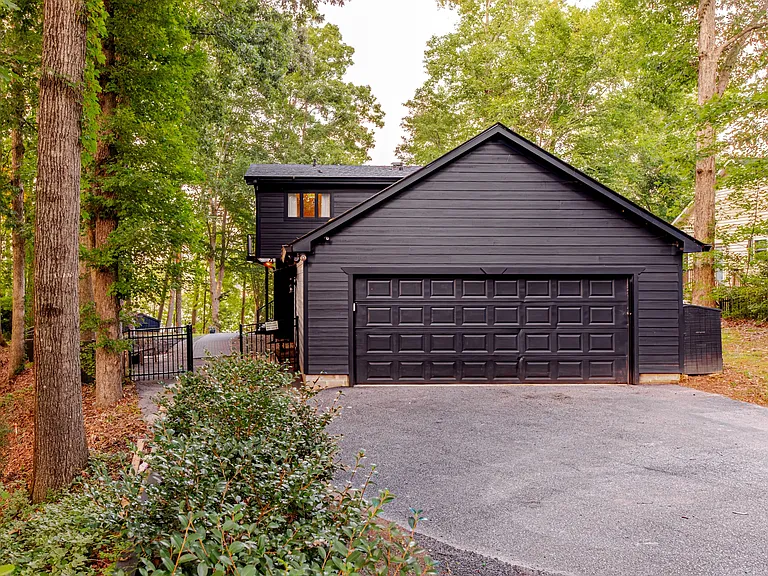 745 Sagamore Dr — Photo 7