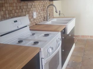 601 W Arbutus 601a W, Compton, CA 90220