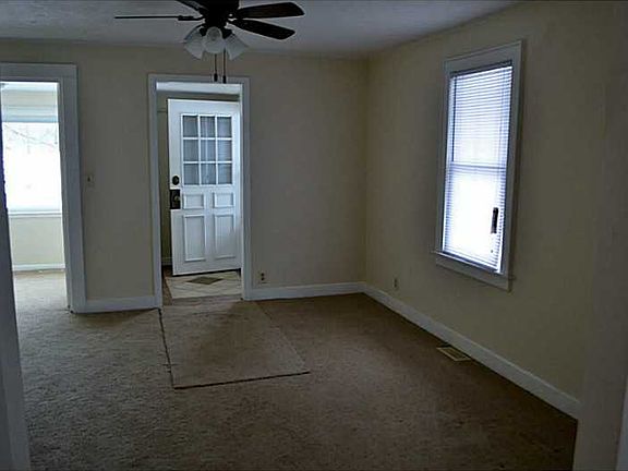 2nd image of 5230 Shelby St