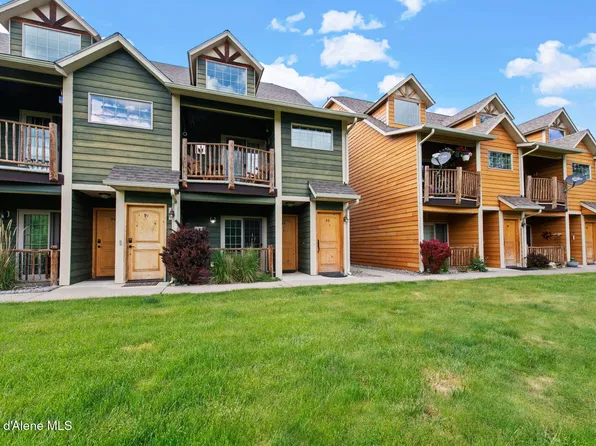 92 Lookout Peak Dr, Pinehurst, ID 83850