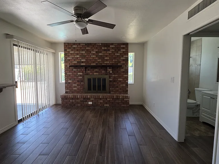 7001 E Latham St — Photo 3