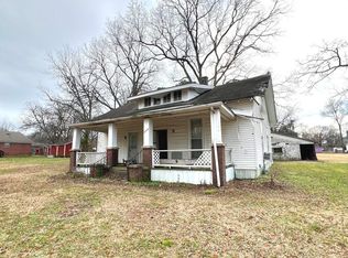 249 E Walnut St, Dyer, TN 38330