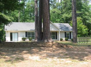 107 Rosenwald Cir, Stockbridge, GA 30281