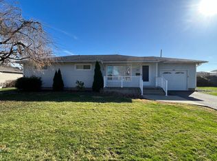807 W Beech St, Robinson, IL 62454