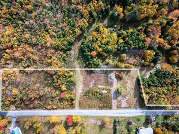17 Covey Ln, Porters Lake, NS B3E 1G1