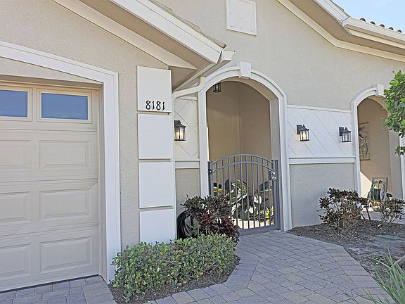 3rd image of 8181 Venetian Pointe Dr
