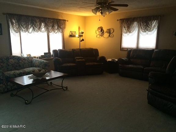 5th image of 5500 Topanga Dr